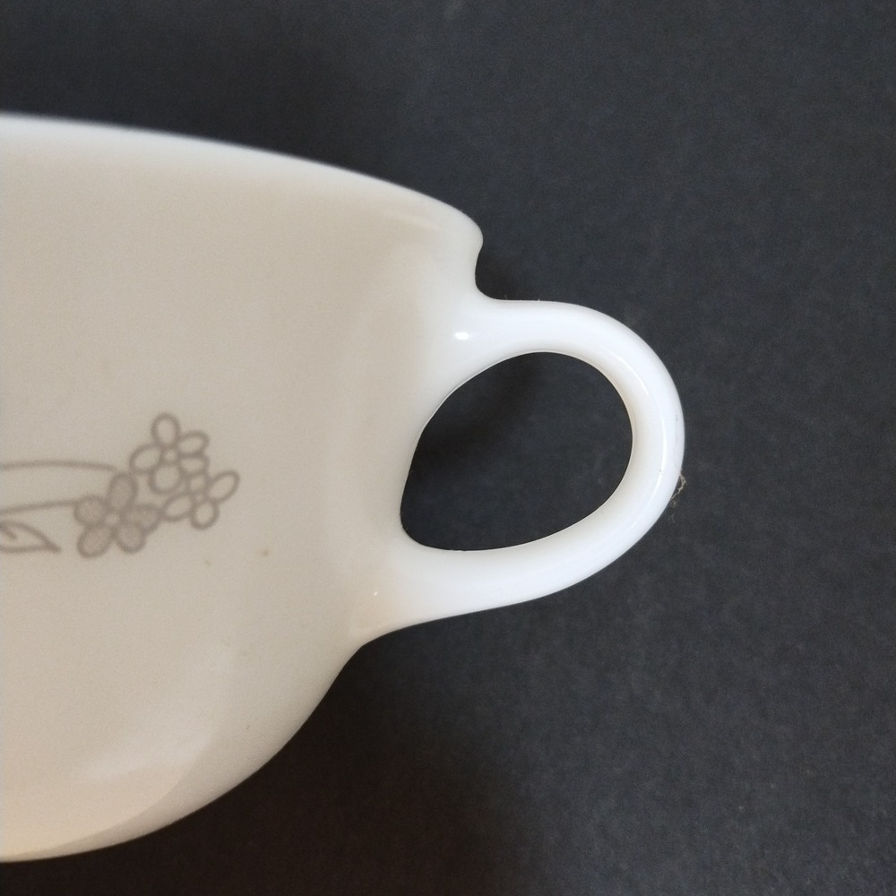 4‎ Vintage Corelle Corning Pyrex Gray Floral Ribbon Bouquet Coffee Mug Tea  4 - Picture 5 of 7